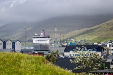 Gemi Büyükelçisi Ambition 3 Haziran 2025 'te Runavik, Faroe Adaları' na demir attı.