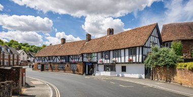 Rose and Crown Oteli, Salisbury, Wiltshire, İngiltere 'de bir 13. yüzyıl koçluk hanı 3 Temmuz 2025