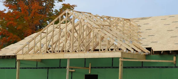 Neues Dach Auf Neubau Bau Teilweise Fertig — Stockfoto