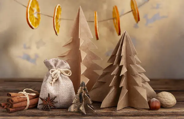 Рождественский Новогодний Декор Ручной Работы Бумаги Других Натуральных Органических Материалов — стоковое фото