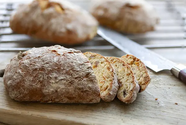 Ev yapımı, iki kez pişirilmiş bisküvi, cantuccini kurabiyesi.