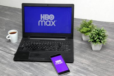 Mexico City, Mexico - 9 Kasım 2022: HBO Max video-on-Talep platformu Meksika 'da film gösterimleri yoluyla kendini pekiştirmeye çalışıyor, bu yıl fiyatlarını yükseltmeye ve kablolu yayın şirketleriyle müttefik olmaya değil.
