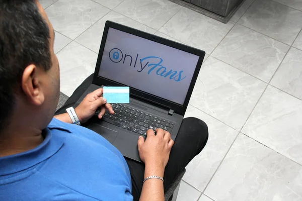 stock image Mexico City, Mexico - Nov 9 2022: OnlyFans is an app with a subscription platform for exclusive content, which has become one of the most popular in Mexico