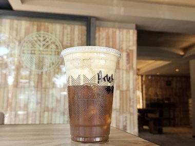 Meksika Eyaleti, Meksika - 4 Mayıs 2024: Meksika kahve zinciri Tierra Garat büyüme planı kapsamında ülkede daha fazla şube açtı