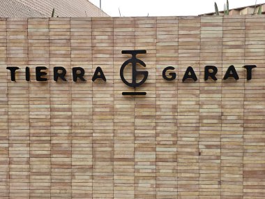 Meksika Eyaleti, Meksika - 4 Mayıs 2024: Meksika kahve zinciri Tierra Garat büyüme planı kapsamında ülkede daha fazla şube açtı