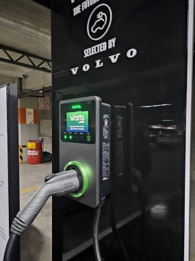 Mexico City, Mexico - 28 Mayıs 2024: Daha sürdürülebilir kalkınma için VEMO Şarj Ağı