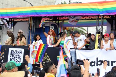 Mexico City, Mexico - 29 Haziran 2024: LGBT + Pride March, Reforma Bulvarı 'nda her yıl gerçekleşen bir festival gösterisidir.