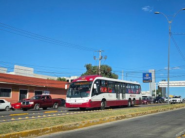 Coacalco, Meksika Eyaleti - 10 Kasım 2024: Autobus Mexicibus, Meksika 'nın başkenti Mexico City' de yer alan hızlı ulaşım sistemidir.