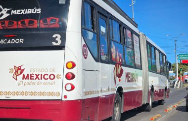 Coacalco, Meksika Eyaleti - 10 Kasım 2024: Autobus Mexicibus, Meksika 'nın başkenti Mexico City' de yer alan hızlı ulaşım sistemidir.
