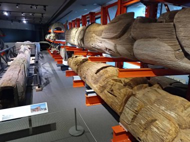 British Columbia, Vancouver, Kanada - 12. Mar 2022: British Columbia Üniversitesi Antropoloji Müzesi Vancouver, British Columbia, Kanada 'da dünya sanat ve kültürleri sergilenmektedir.