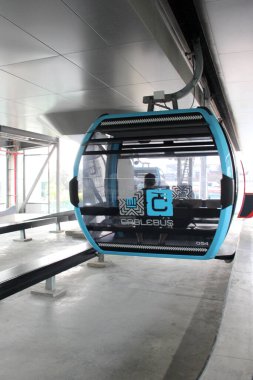 Mexico City, Meksika - 8 Ocak 2025: Los Pinos Constituyentes Cablebus Hat 3 İstasyonu CDMX 'in hareketliliğini artıran kamaraları