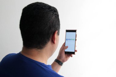 Mexico City, Mexico - 22 Şubat 2025: Cetesdirecto, Devlet Güvenliklerine yatırım yapmak ve geri dönüşler elde etmek için ücretsiz bir çevrimiçi platform