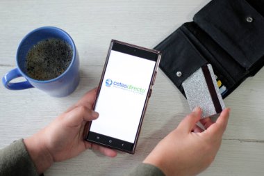 Mexico City, Mexico - 22 Şubat 2025: Cetesdirecto, Devlet Güvenliklerine yatırım yapmak ve geri dönüşler elde etmek için ücretsiz bir çevrimiçi platform