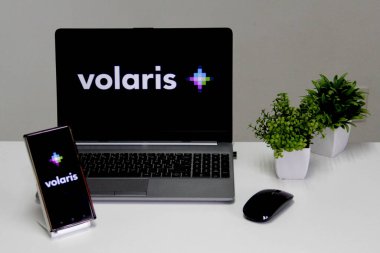 Mexico City, Mexico - 22 Şubat 2025: Volaris Uygulaması ve Ağı, Meksika 'da, ABD' de, Orta Amerika 'da ve Güney Amerika' da uçuş yapan düşük maliyetli bir Meksika havayolu şirketi.