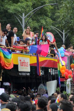 Mexico City, Mexico - 29 Haziran 2024: Onur Yürüyüşü, CDMX caddelerinde LGBTİ topluluğunun, lezbiyen, eşcinsel, biseksüel, trans ve interseksüel üyelerinin bir festival gösterisidir.