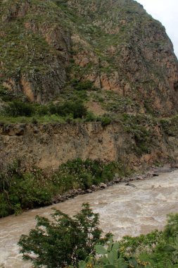 Peru 'nun başkenti Cusco' daki Machu Picchu 'ya yapılan İnka Patikası yürüyüşü sırasında, Peru And Dağları boyunca Urubamba Nehri boyunca yapılan çok günlük yürüyüş sırasında manzaralar görülüyor.