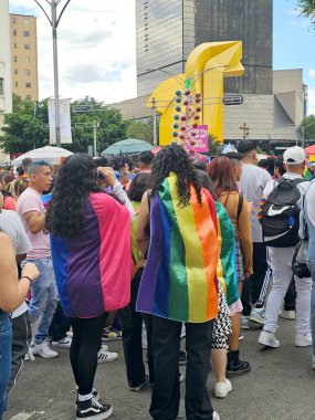 Mexico City, Mexico - 29 Haziran 2024: Onur Yürüyüşü, CDMX caddelerinde LGBTİ topluluğunun, lezbiyen, eşcinsel, biseksüel, trans ve interseksüel üyelerinin bir festival gösterisidir.