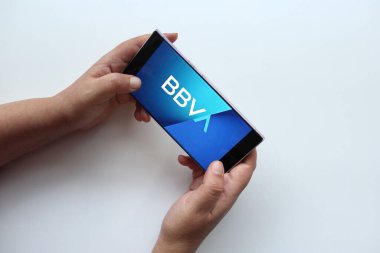 Mexico City, Mexico - 22 Şubat 2025: BBVA, Banco Bilbao Vizcaya Argentaria anlamına gelen, uygulama ve internet üzerinden finansal ürünler ve hizmetler sunan küresel finans grubu.