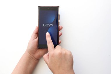 Mexico City, Mexico - 22 Şubat 2025: BBVA, Banco Bilbao Vizcaya Argentaria anlamına gelen, uygulama ve internet üzerinden finansal ürünler ve hizmetler sunan küresel finans grubu.