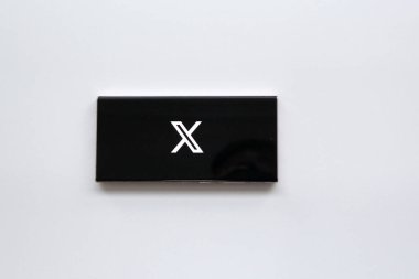 Mexico City, Mexico - 22 Şubat 2025: X, eskiden Twitter, web platformu ve mikroblog uygulaması olan ve kullanıcıların metni, görüntüleri ve videoları paylaşabildikleri bir sosyal ağdır.