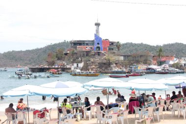 Acapulco, Guerrero, Meksika - 27 Mayıs 2025: Acapulco, Guerrero, Meksika 'daki Caleta ve Caletilla sahilleri