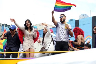 Mexico City, Mexico - 29 Haziran 2024: Onur Yürüyüşü, CDMX caddelerinde LGBTİ topluluğunun, lezbiyen, eşcinsel, biseksüel, trans ve interseksüel üyelerinin bir festival gösterisidir.