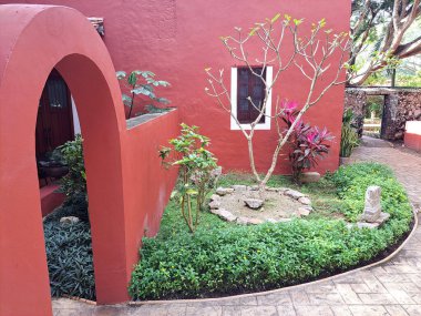Merida, Yucatan, Meksika - 21 Kasım 2022: Merida, Yucatan 'daki Hacienda Santa Cruz butik oteli misafirlere doğa, huzur, konfor ve mahremiyet sunuyor