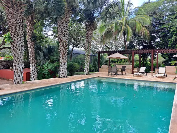 Merida, Yucatan, Meksika - 21 Kasım 2022: Merida, Yucatan 'daki Hacienda Santa Cruz butik oteli misafirlere doğa, huzur, konfor ve mahremiyet sunuyor