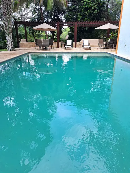 Merida, Yucatan, Meksika - 21 Kasım 2022: Merida, Yucatan 'daki Hacienda Santa Cruz butik oteli misafirlere doğa, huzur, konfor ve mahremiyet sunuyor