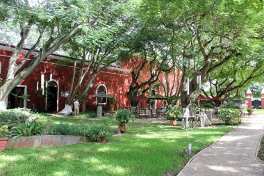 Merida, Yucatan, Meksika - 21 Kasım 2022: Merida, Yucatan 'daki Hacienda Santa Cruz butik oteli misafirlere doğa, huzur, konfor ve mahremiyet sunuyor