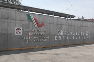 Mexico City, Mexico - 1 Ocak 2025: Caminos y Puentes Federales CapPUFE, Meksika 'da karayolları ve köprüler işleten ve işleten bir kamu kuruluşudur.