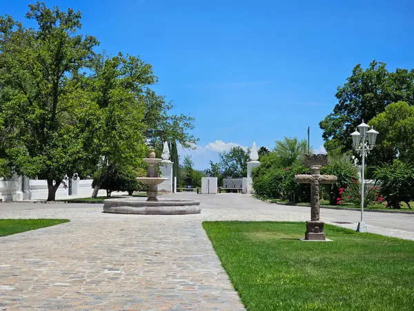 Parras, Coahuila, Meksika - 28 Temmuz 2025: Parras Vadisi, Coahuila 'daki Casa Madero şaraphanesinden Hacienda San Lorenzo