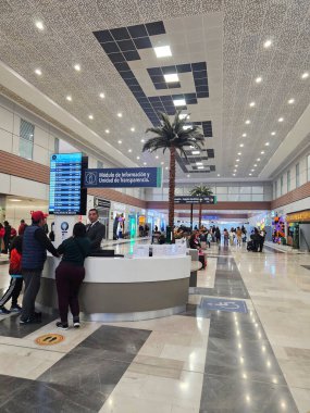 Zumpango, Edomex, Meksika - 26 Ekim 2024: Felipe Angeles Uluslararası Havalimanı AIFA, Meksika eyaletinde bağlantıyı geliştiren modern mimari