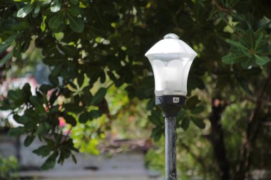 Açık Bahçe Lambası Yemyeşil bir ayarda