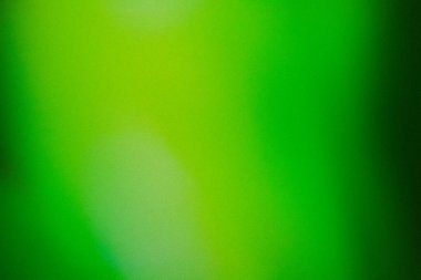 Koyu yeşil renk gradyan soyut arkaplan, gürültü dokusu efekti