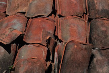 Yığılmış Eski Terracotta Çatı Döşemeleri dokusu