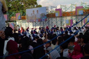 Teras Udayana 'da Halk Meydanı, Mataram, Lombok, Endonezya - 24 Ağustos 2024