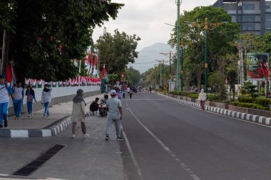 Mataram, Lombok, Endonezya 'daki Udayana Bulvarı boyunca Topluluk Etkinliği - 24 Ağustos 2024