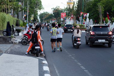 Mataram, Lombok, Endonezya 'daki Udayana Bulvarı boyunca Topluluk Etkinliği - 24 Ağustos 2024