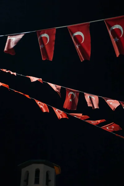 Tureckie Flagi Przed Tłem Nieba — Zdjęcie stockowe