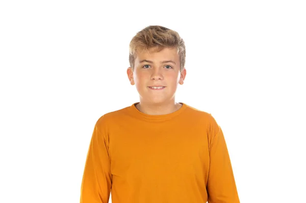 白地にオレンジのTシャツのティーネージャー — ストック写真