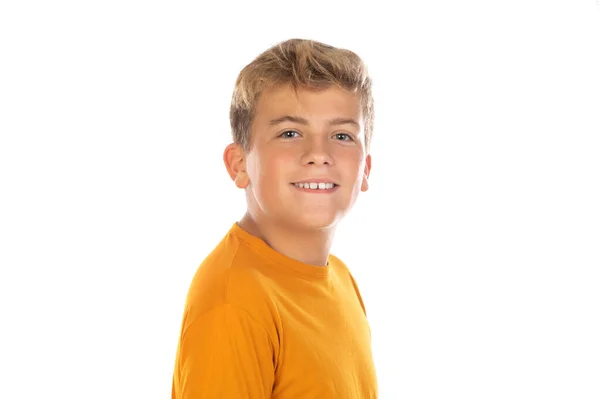 穿着白色背景的橙色T恤的青少年 免版税图库图片