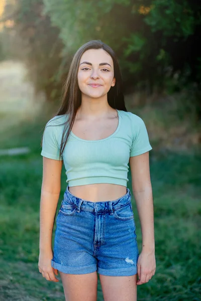 Bruneta Mladý Krásný Teenager Dívka Venku Těší Krásný Den Létě Stock Snímky