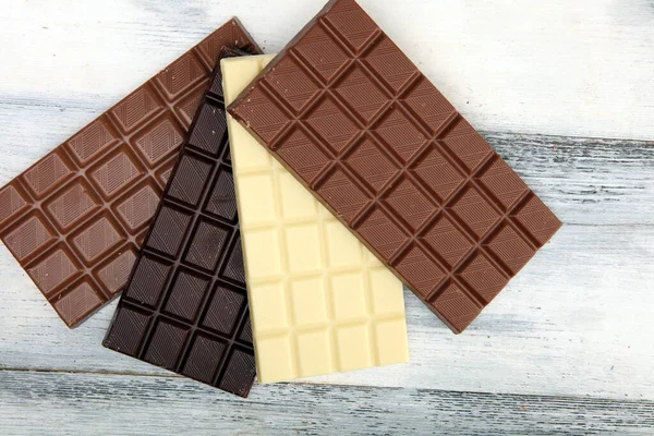 Σοκολάτα Διαφορετικό Χρώμα Γάλα Σκούρες Και Άσπρες Σοκολάτες Λευκό Ξύλινο Royalty Free Φωτογραφίες Αρχείου