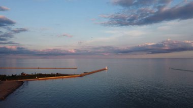 Denizde güzel gün batımı
