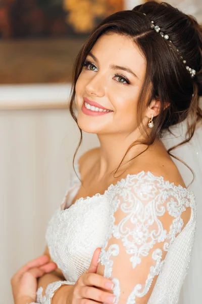 Portrét Krásné Smyslné Brunetky Nevěsty Jasným Make Účes Nevěsta Módní — Stock fotografie