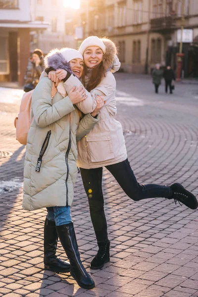 Two Happy Girlfriends Hugging City Street Funny Moments Together Concept — Stock Photo, Image
