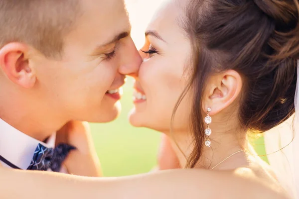 Cute Young Newlywed Couple Standing Park Kissing Ceremony Walk — Stock Photo, Image
