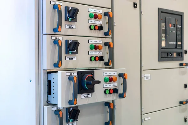 Düğme Anahtarı Durum Sinyali Lambası Ile Elektrik Güç Kaynağı Kontrol — Stok fotoğraf