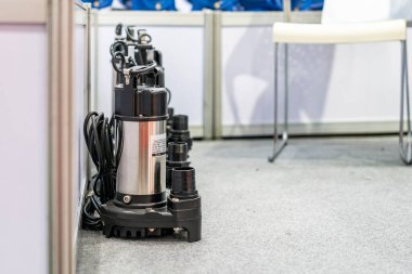 Su taşımak ya da boşaltmak ya da sıvı atık su vs. için su altı otomatik pompası. endüstriyel pompalama veya diğer uygulama işlerinde